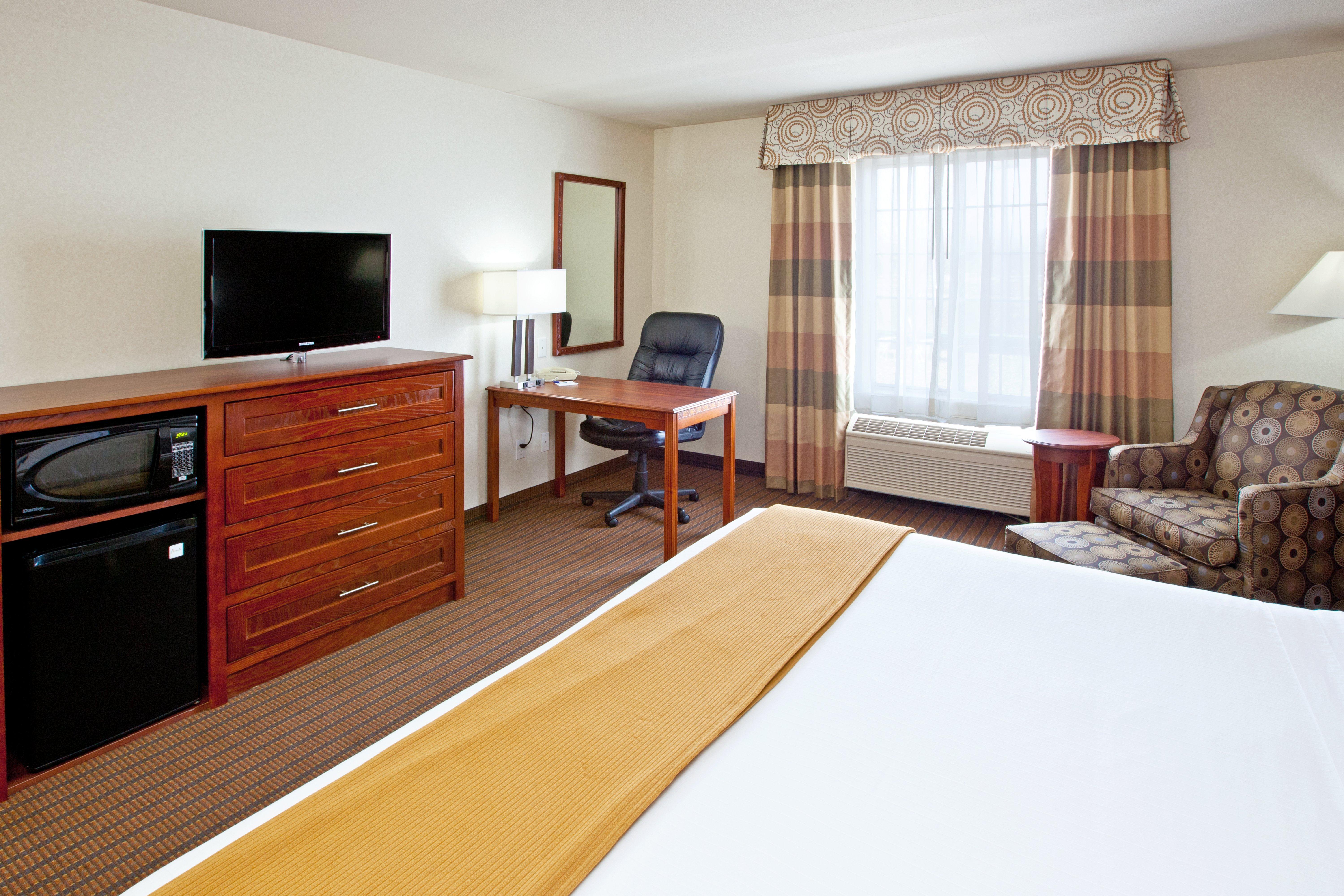 Holiday Inn Express Grand Rapids Southwest, An Ihg Hotel Грандвил Екстериор снимка