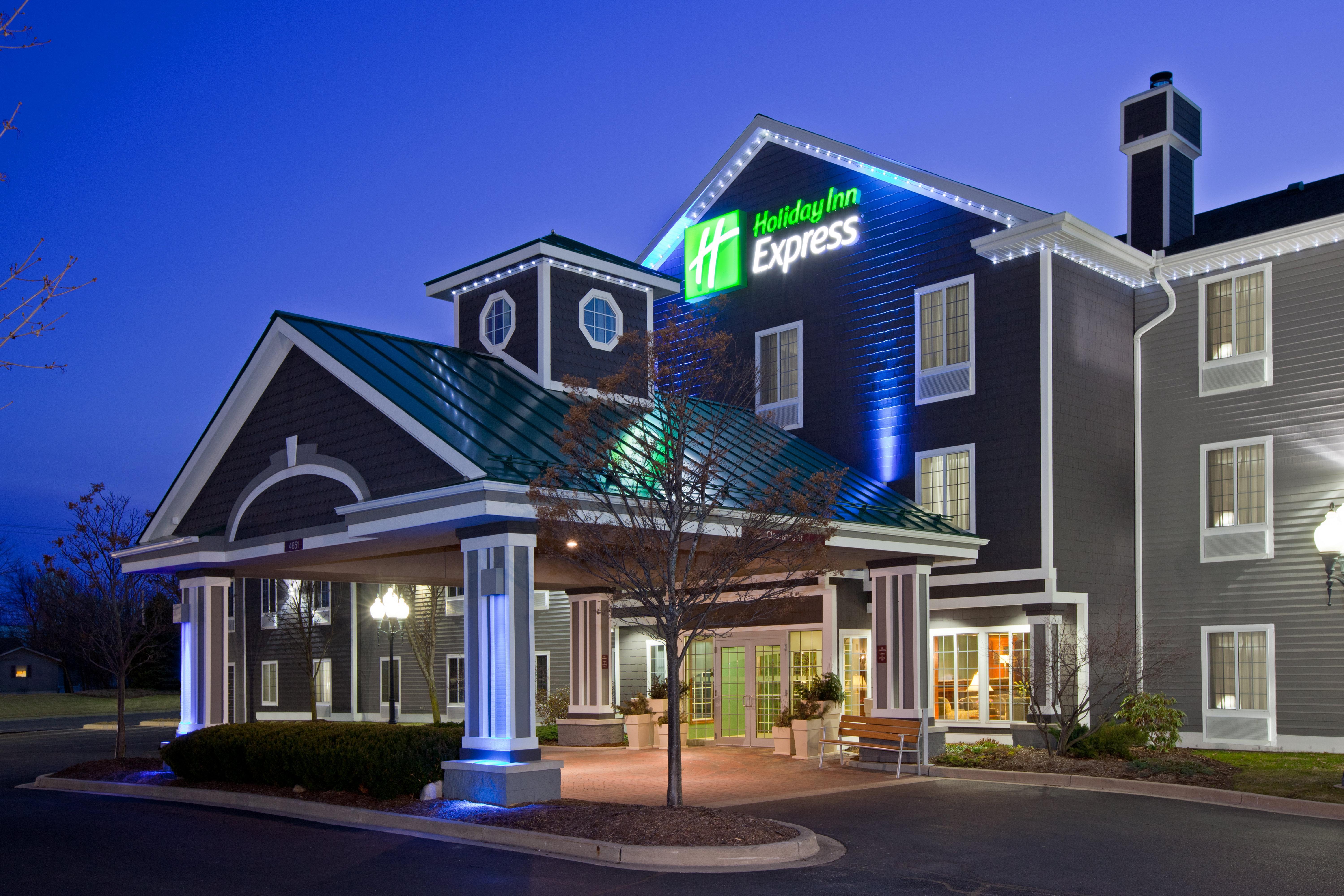 Holiday Inn Express Grand Rapids Southwest, An Ihg Hotel Грандвил Екстериор снимка